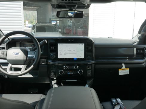 New 2025 Ford F250 Lariat w/ Lariat Ultimate Package image 10