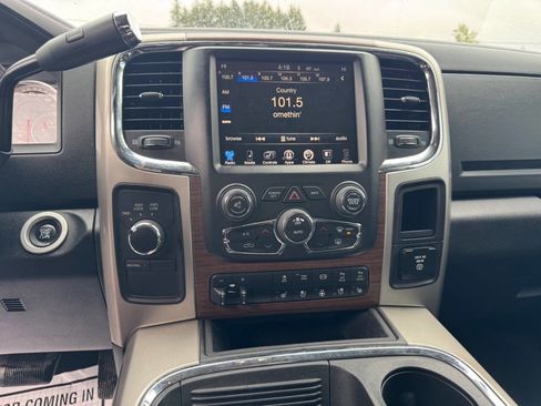 Used 2016 RAM 3500 Laramie w/ Convenience Group AWD/4WD image 11