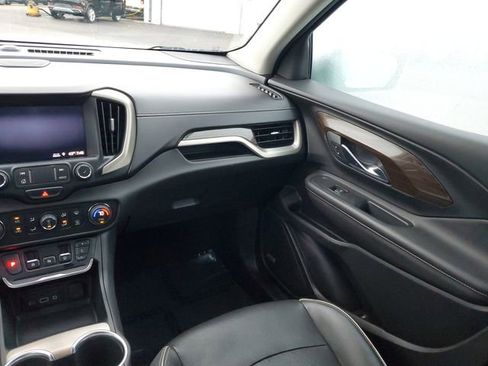 Used 2019 GMC Terrain Denali w/ Advanced Safety Package image 14