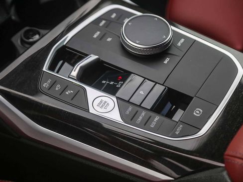 Used 2023 BMW M340i image 16