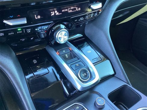 Used 2024 Acura MDX SH-AWD image 16