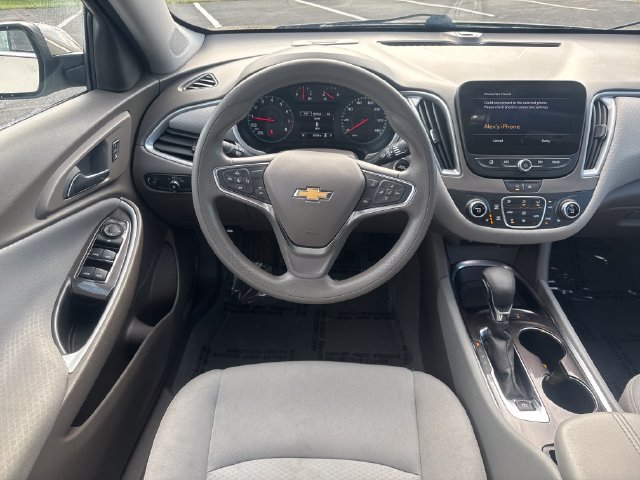 Used 2025 Chevrolet Malibu LT FWD image 15