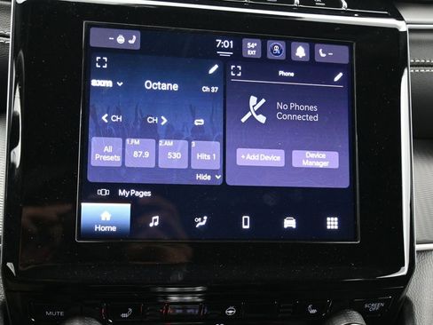 New 2025 Jeep Grand Cherokee L Laredo image 19