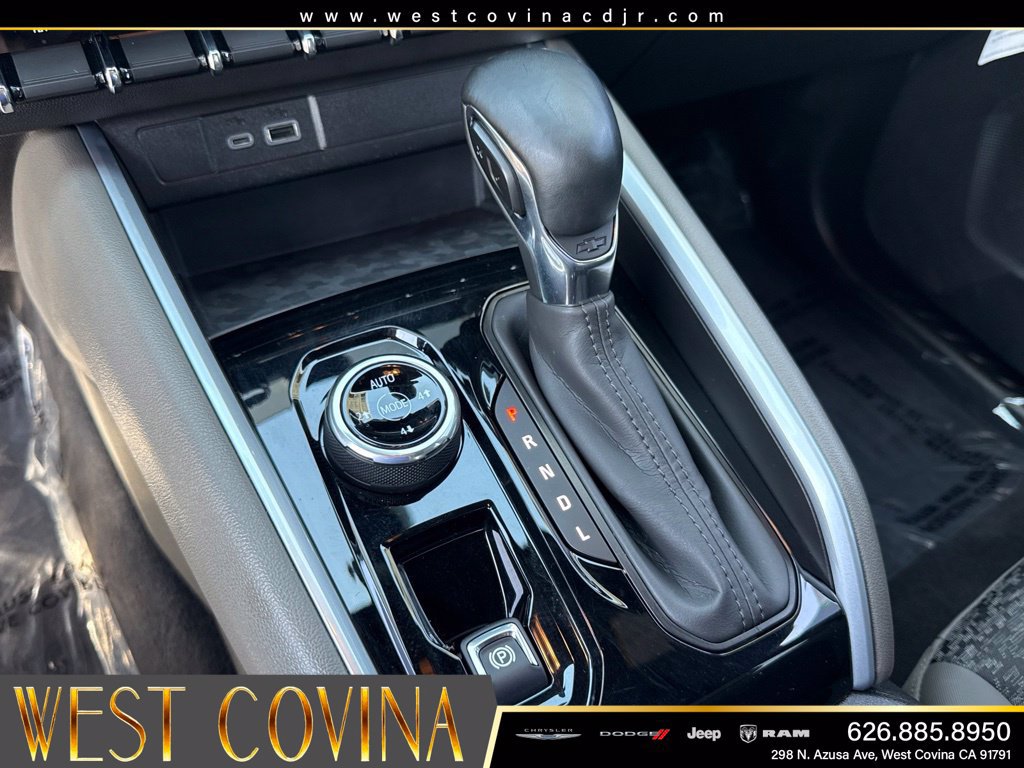 Used 2024 Chevrolet Colorado ZR2 AWD/4WD image 23