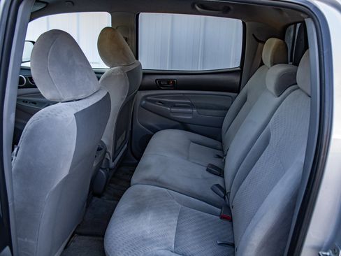 Used 2010 Toyota Tacoma 4x4 Double Cab V6 image 21