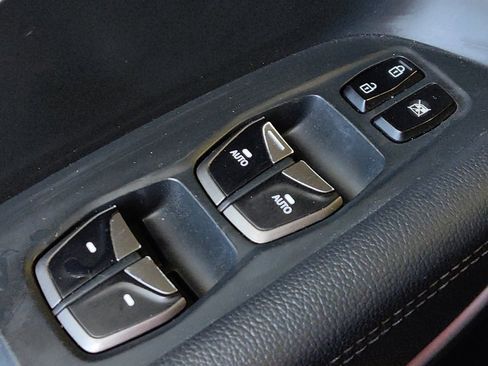 Used 2019 Hyundai Santa Fe XL image 27