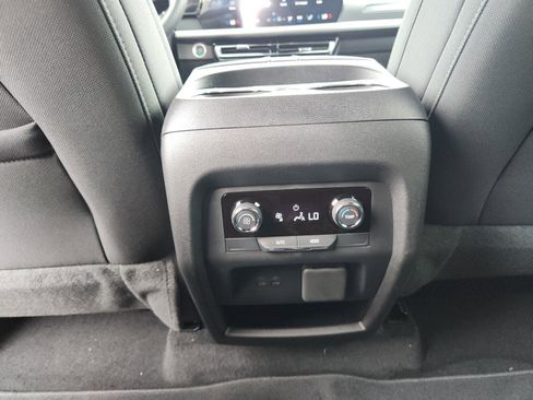 New 2026 Chevrolet Traverse LT w/ Driver Confidence Package image 13