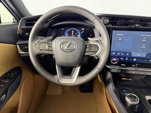 Used 2024 Lexus RZ 300e Premium image 13