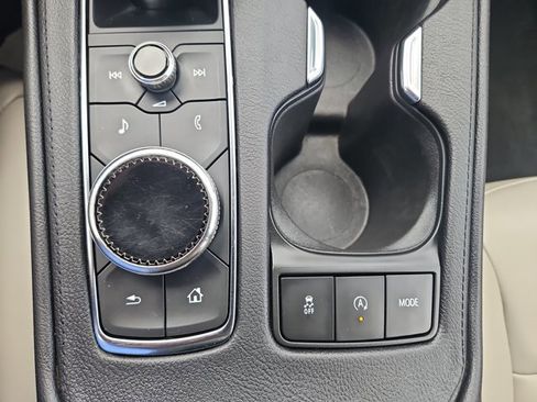 Used 2021 Cadillac XT4 Luxury image 16