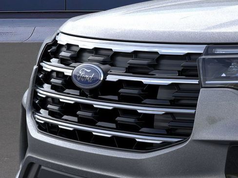 New 2026 Ford Explorer Active w/ Active Comfort Package image 17