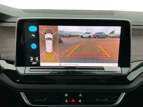 New 2026 Volkswagen Atlas SEL Premium R-Line image 18