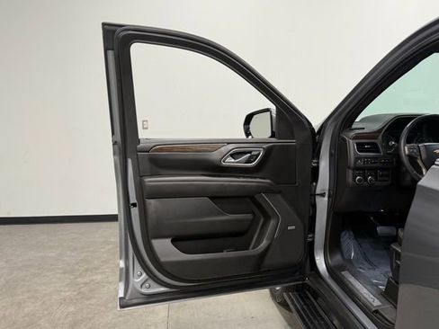 Used 2021 Chevrolet Tahoe High Country w/ Premium Package image 13