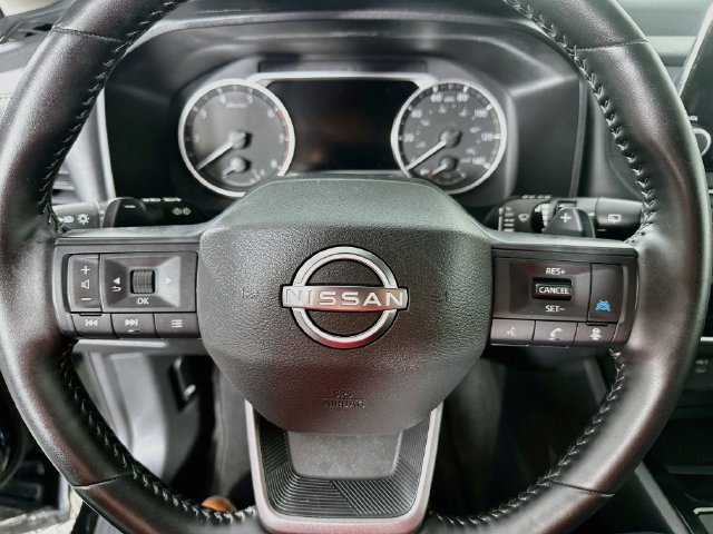 Used 2025 Nissan Rogue SV AWD/4WD image 12