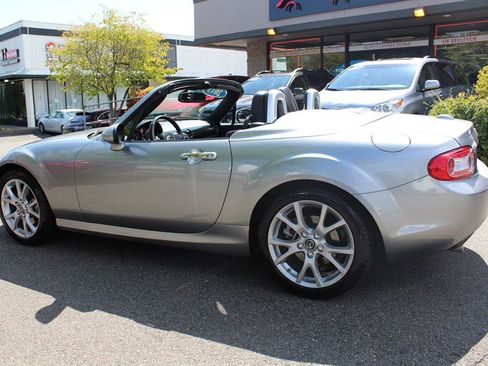 Used 2013 MAZDA MX-5 Miata Grand Touring w/ Premium Pkg image 4