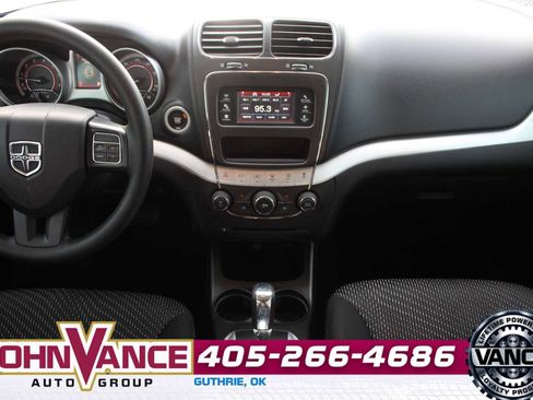 Used 2020 Dodge Journey SE w/ Blacktop Package image 26