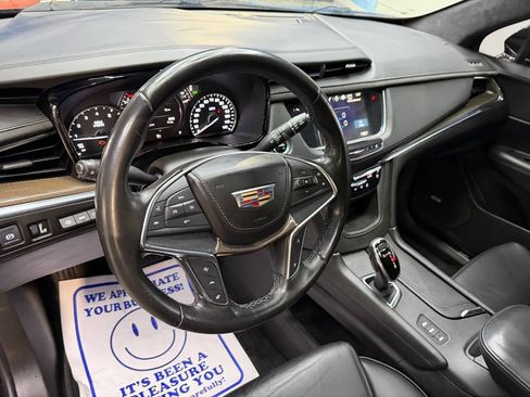 Used 2019 Cadillac XT5 Platinum AWD/4WD image 14
