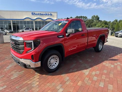 Used 2025 GMC Sierra 1500 Pro w/ Convenience Package RWD image 4