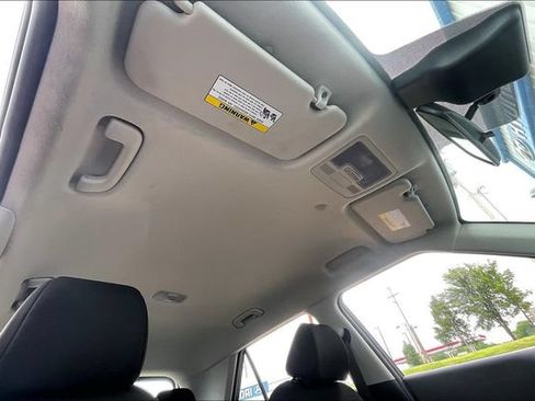 Certified 2026 Hyundai Venue SE FWD image 24
