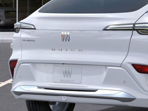 New 2025 Buick Envista Avenir image 14