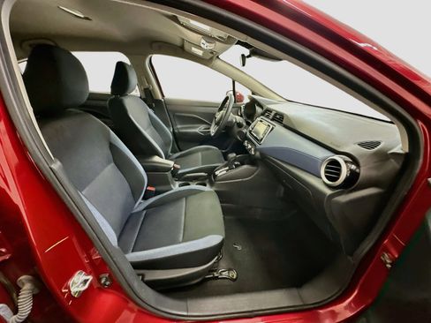Used 2024 Nissan Versa SV FWD image 31