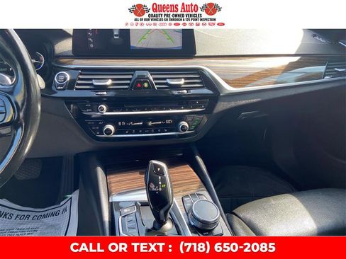 Used 2018 BMW 530i xDrive w/ Premium Package image 15