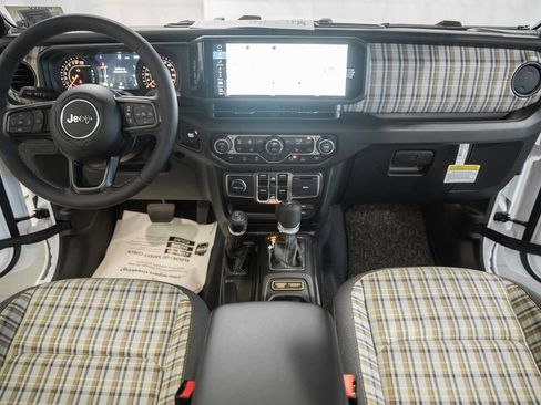 New 2026 Jeep Gladiator Sport AWD/4WD image 19