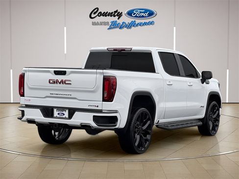 Used 2022 GMC Sierra 1500 AT4 w/ AT4 Premium Package image 25