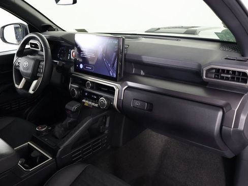 Used 2025 Toyota 4Runner TRD Sport Premium AWD/4WD image 9