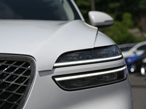 Used 2025 Genesis GV70 2.5T AWD/4WD image 10