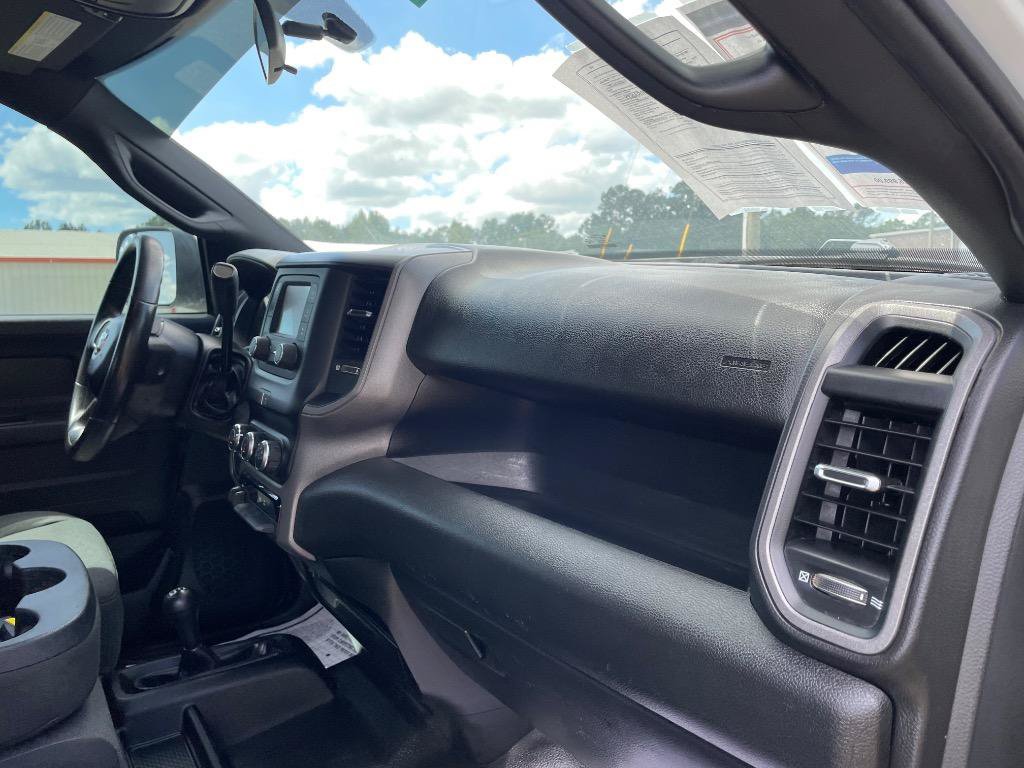 Used 2022 RAM 2500 Tradesman w/ Chrome Appearance Group AWD/4WD image 14