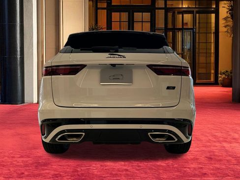 New 2026 Jaguar F-PACE R-Dynamic S AWD/4WD image 10