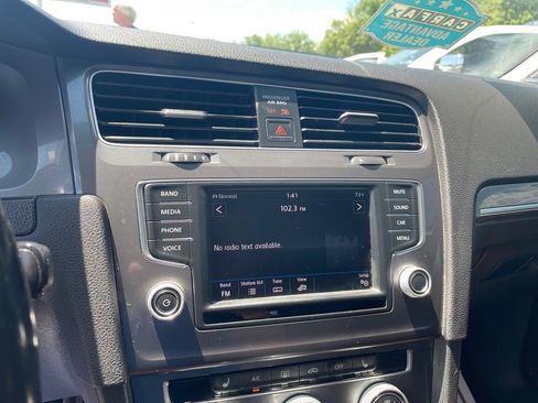 Used 2017 Volkswagen Golf Alltrack SE image 18