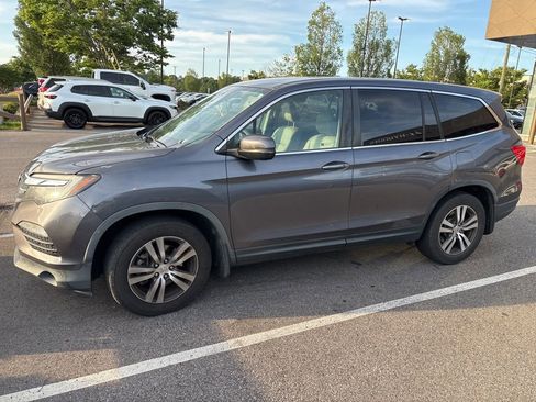 Used 2016 Honda Pilot EX image 1