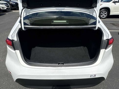 Used 2023 Toyota Corolla LE image 19