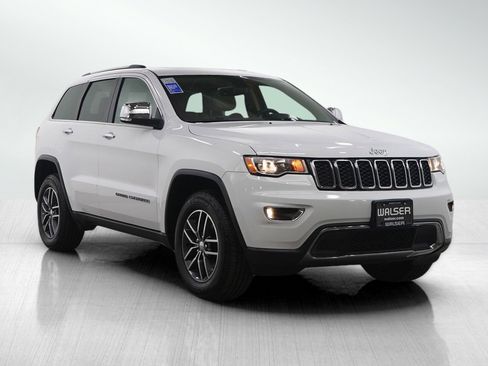 Used 2017 Jeep Grand Cherokee Limited w/ Trailer Tow Group IV image 7