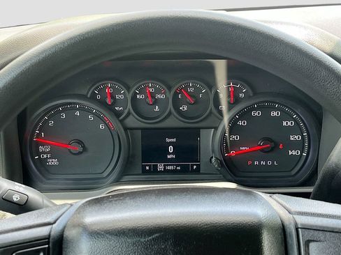 Used 2025 Chevrolet Silverado 1500 Custom Trail Boss w/ LPO, Dark Essentials Package AWD/4WD image 12