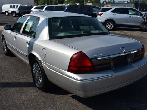 Used 2007 Mercury Grand Marquis GS RWD image 4
