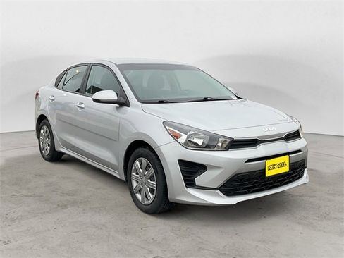 Used 2023 Kia Rio LX image 7