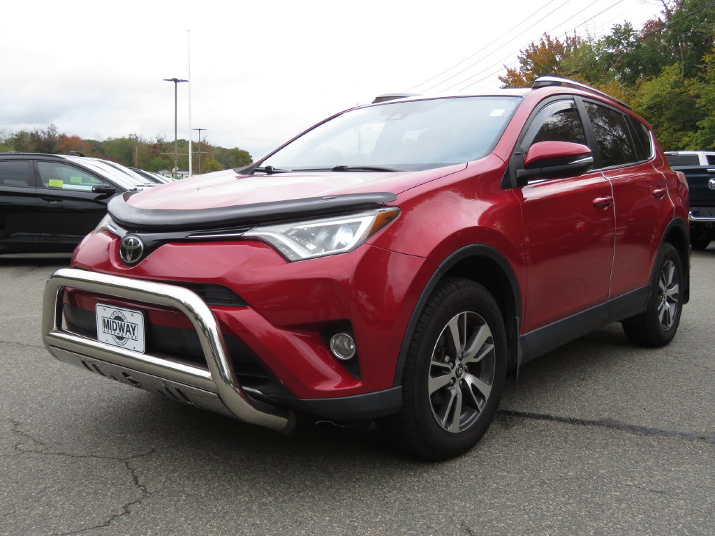 Used 2017 Toyota RAV4 XLE w/ Carpet Mat Package AWD/4WD image 1