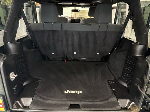 Used 2012 Jeep Wrangler Unlimited Sport AWD/4WD image 40