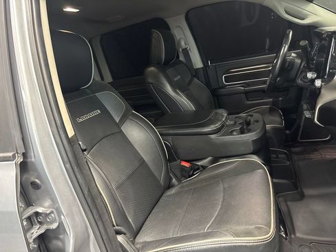 Used 2024 RAM 2500 Laramie AWD/4WD image 13