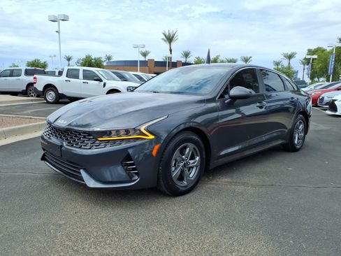 Used 2022 Kia K5 LXS FWD image 8