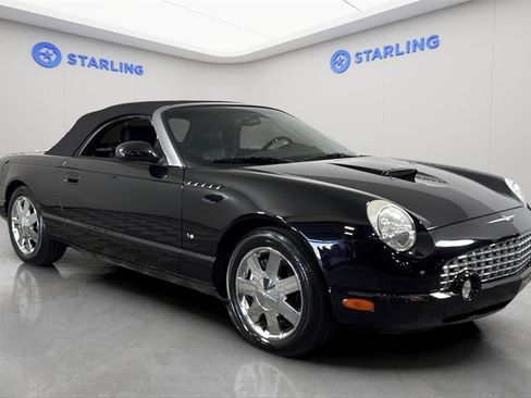Used 2003 Ford Thunderbird image 40
