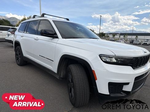 Used 2024 Jeep Grand Cherokee L Laredo AWD/4WD image 13
