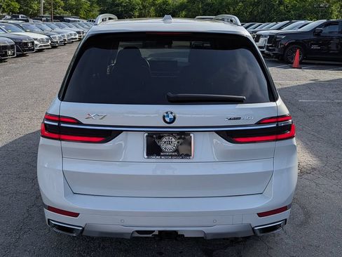 Used 2023 BMW X7 xDrive40i w/ Premium Package AWD/4WD image 9