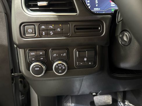 Used 2024 GMC Yukon AT4 w/ Max Trailering Package AWD/4WD image 18