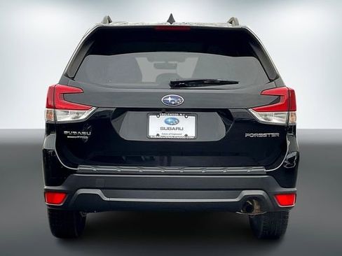 Used 2019 Subaru Forester Premium image 4