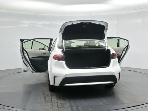 Used 2020 Toyota Corolla LE image 29