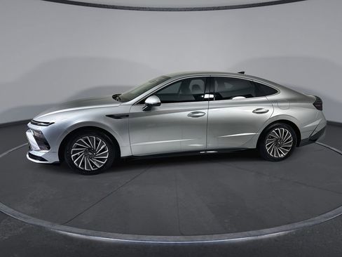 Certified 2025 Hyundai Sonata SEL FWD image 5