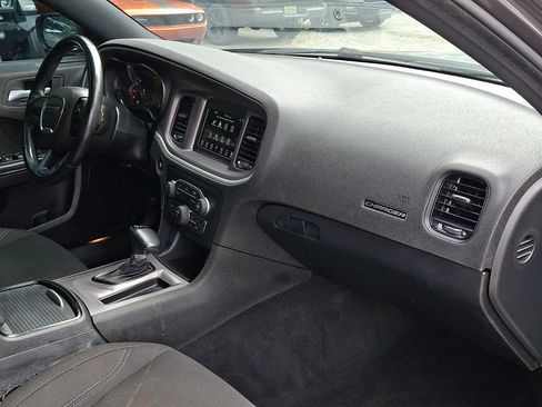 Used 2022 Dodge Charger SXT w/ Blacktop Package RWD image 11